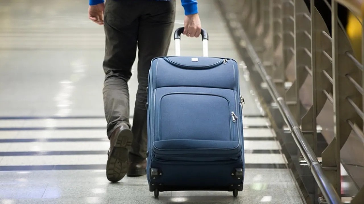 Wondering whether your travel insurance will cover for baggage loss or delay? Here’s what you need to know & how to claim it in USA & Europe